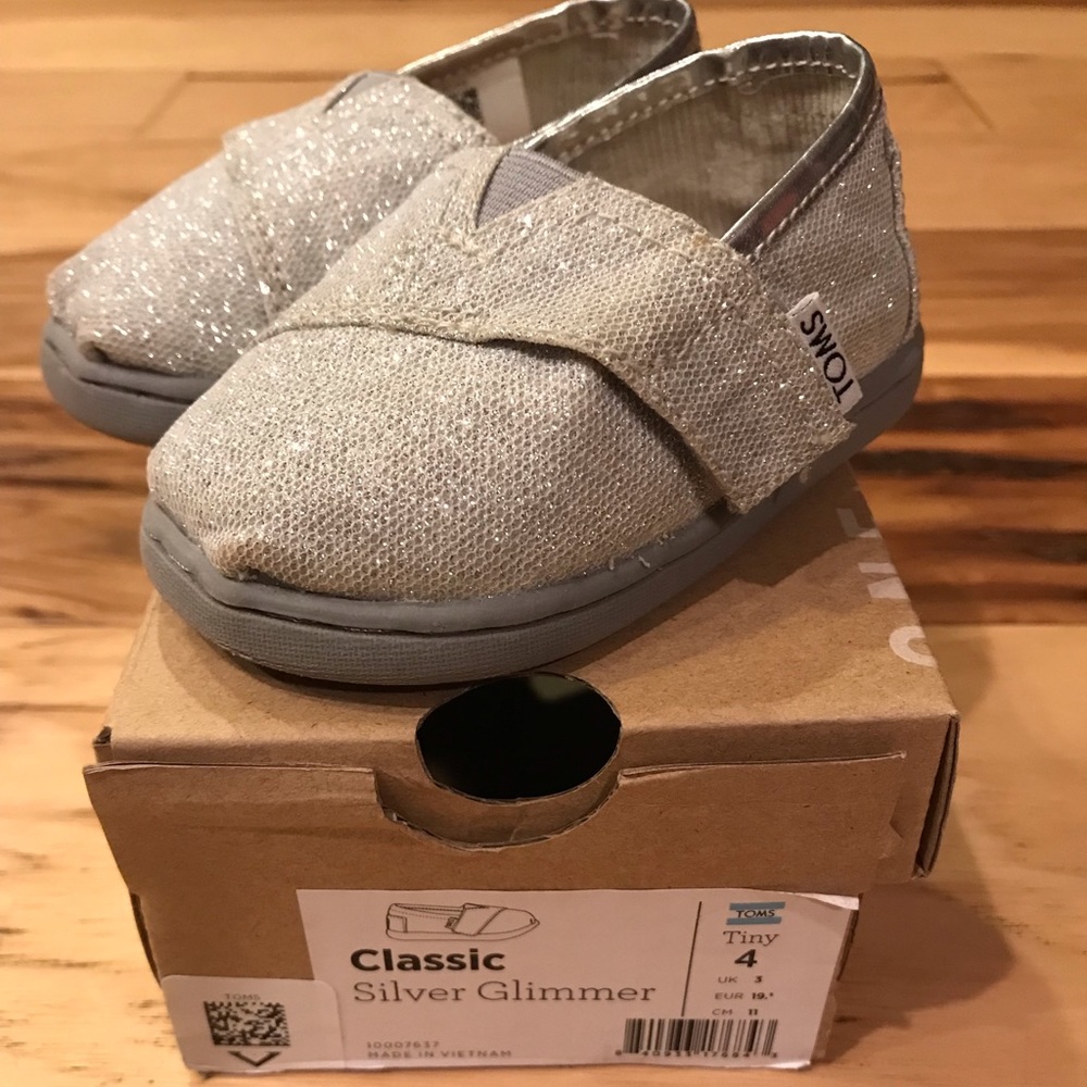 Tom’s Silver Glimmer Classic Slip-On